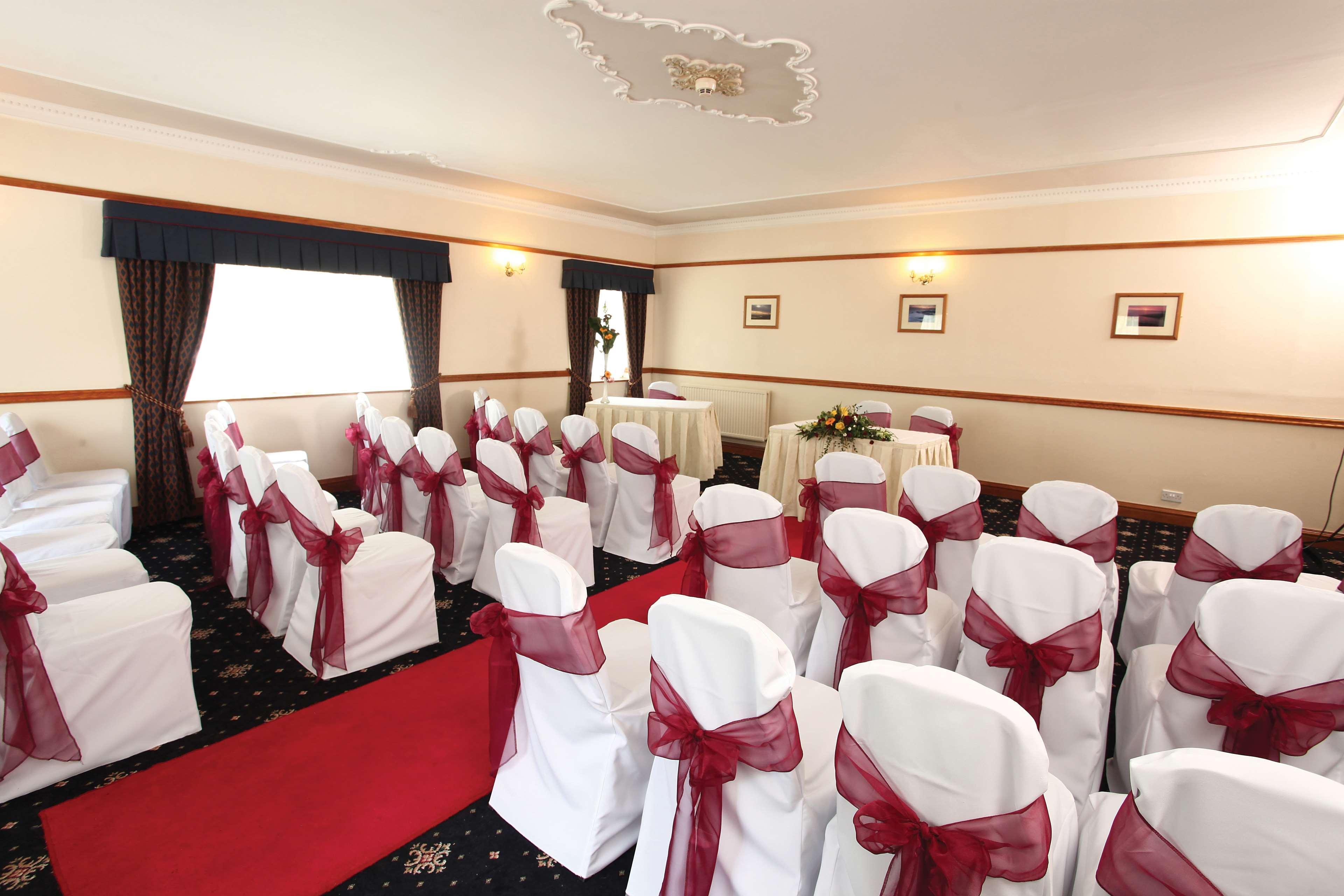 Best Western Premier Heronston Hotel & Spa 브리젠드 외부 사진