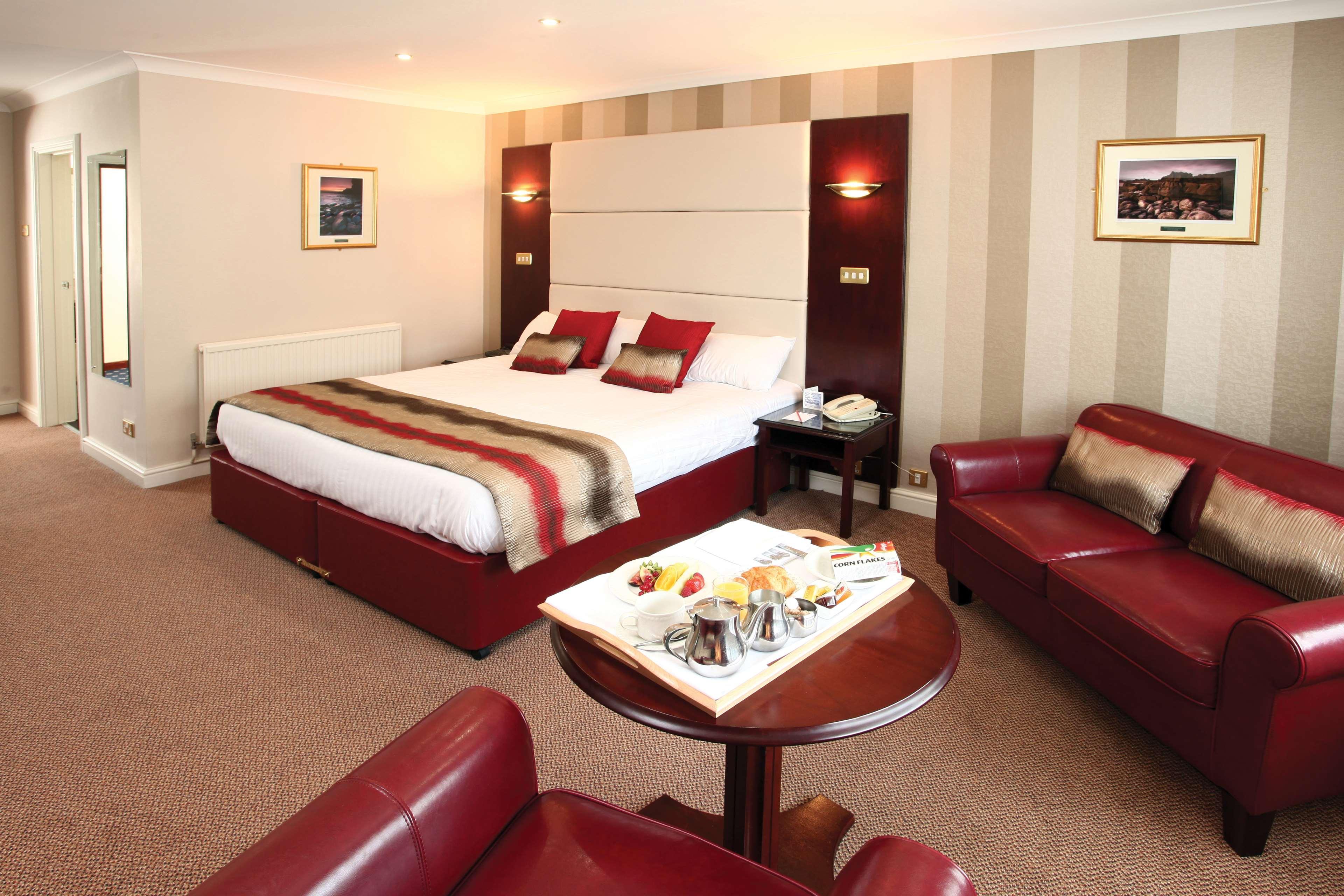 Best Western Premier Heronston Hotel & Spa 브리젠드 외부 사진
