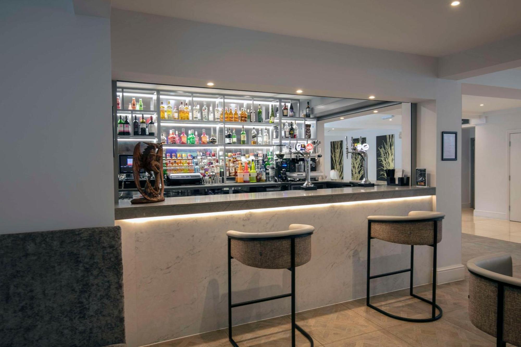 Best Western Premier Heronston Hotel & Spa 브리젠드 외부 사진
