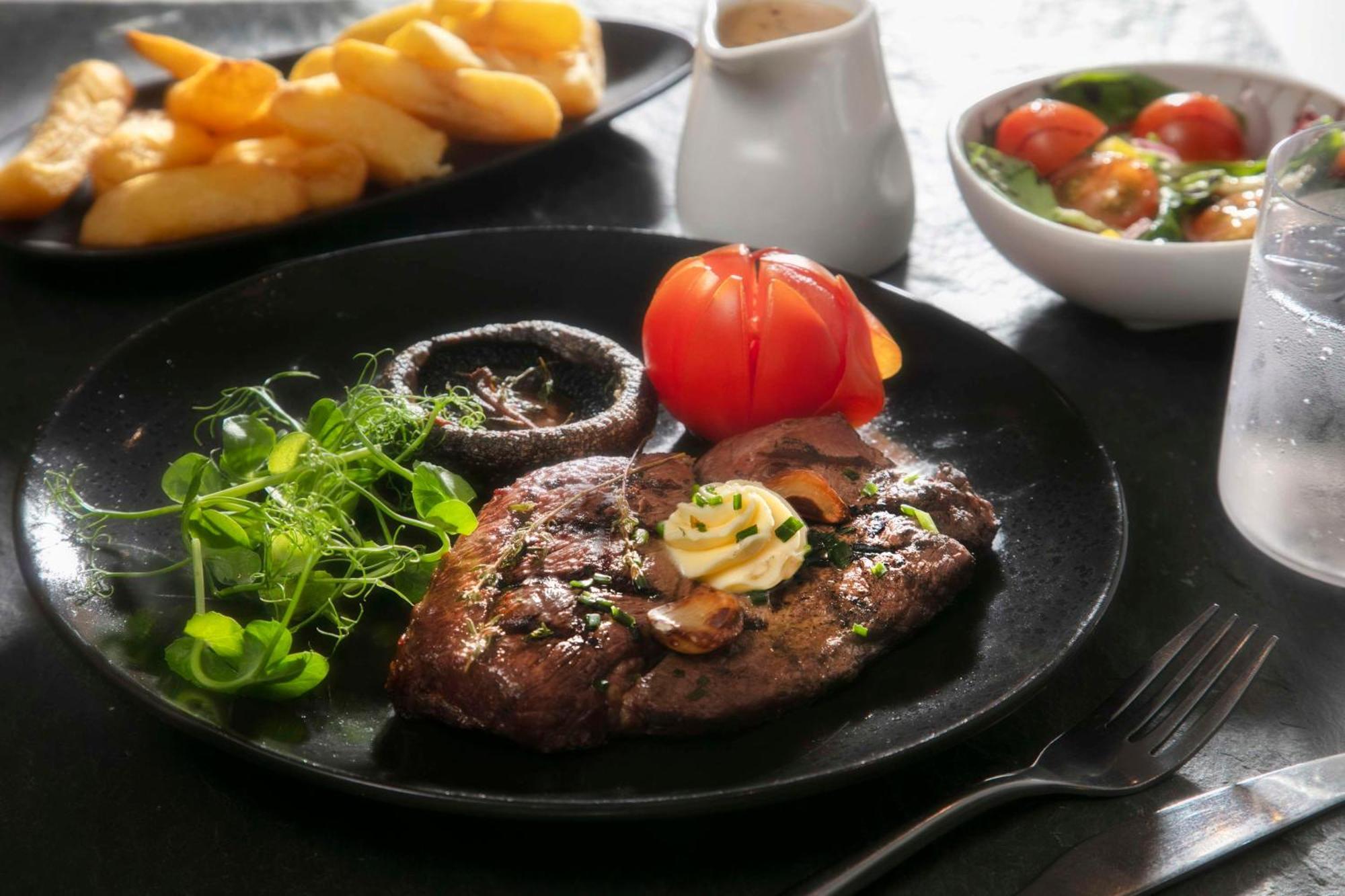 Best Western Premier Heronston Hotel & Spa 브리젠드 외부 사진
