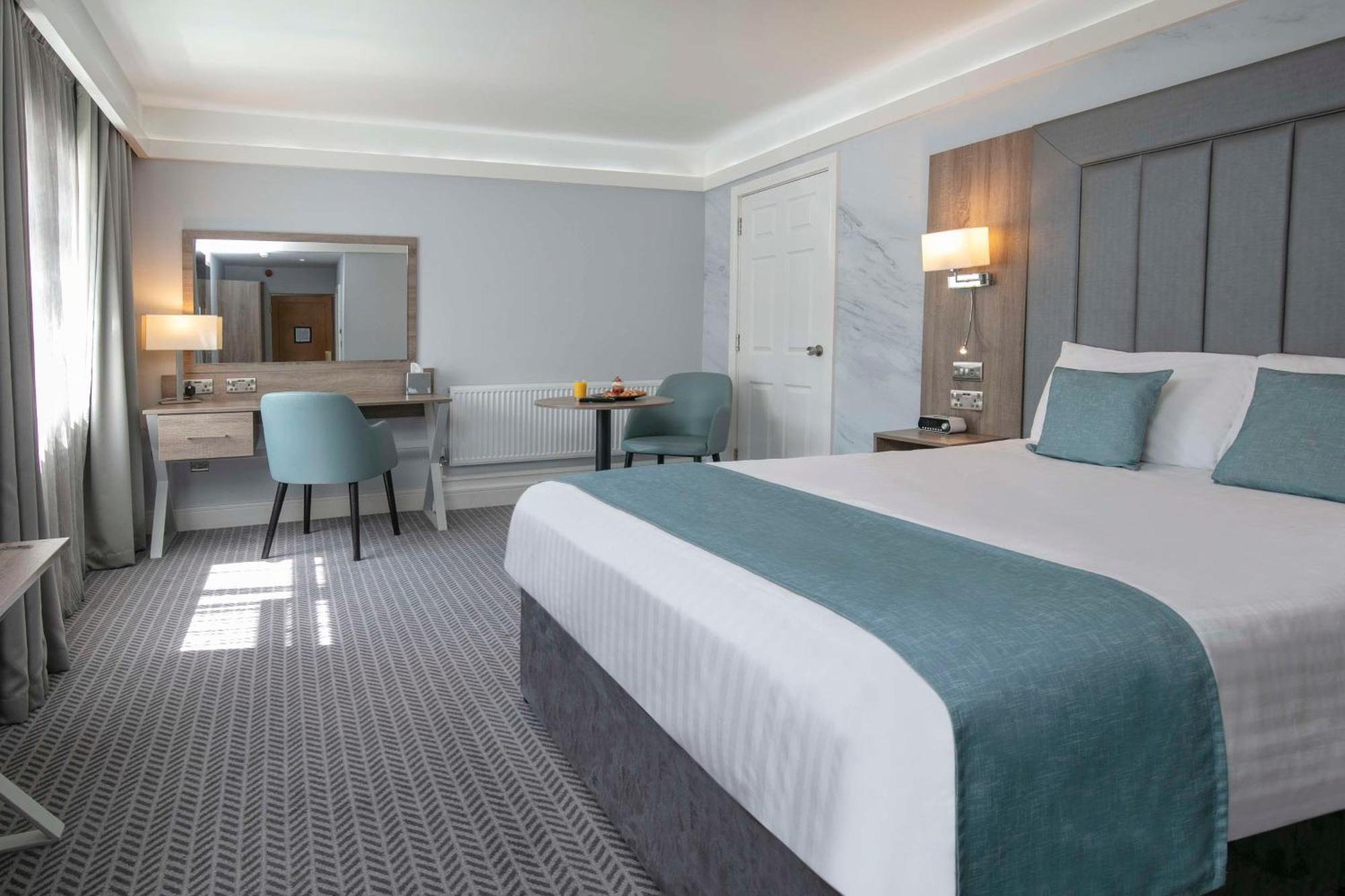 Best Western Premier Heronston Hotel & Spa 브리젠드 외부 사진