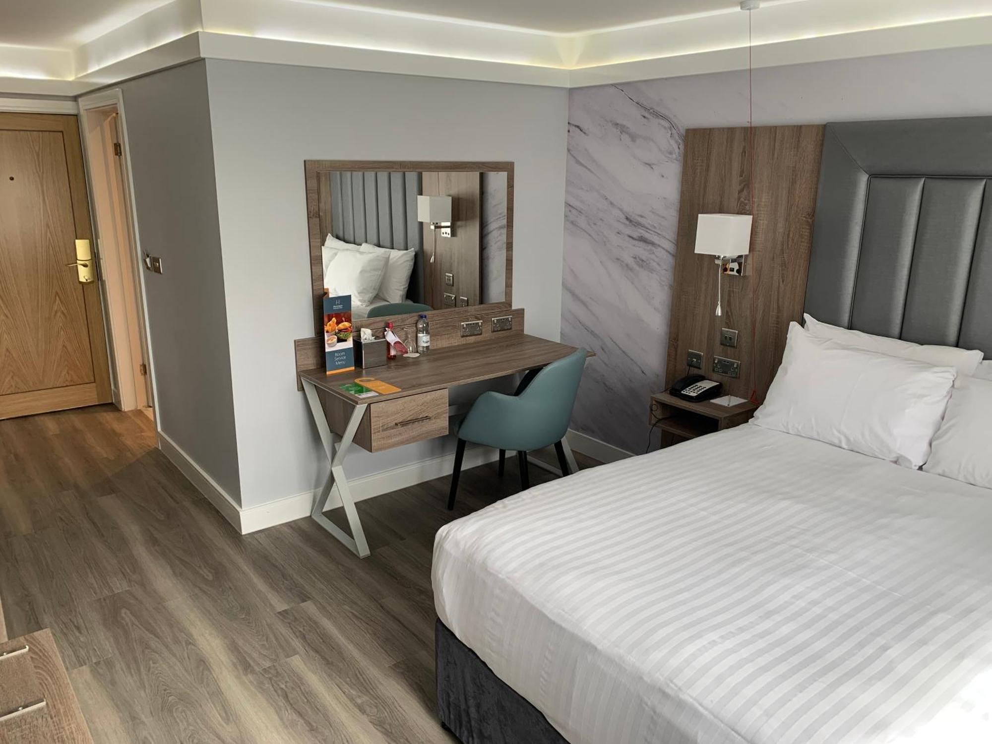 Best Western Premier Heronston Hotel & Spa 브리젠드 외부 사진