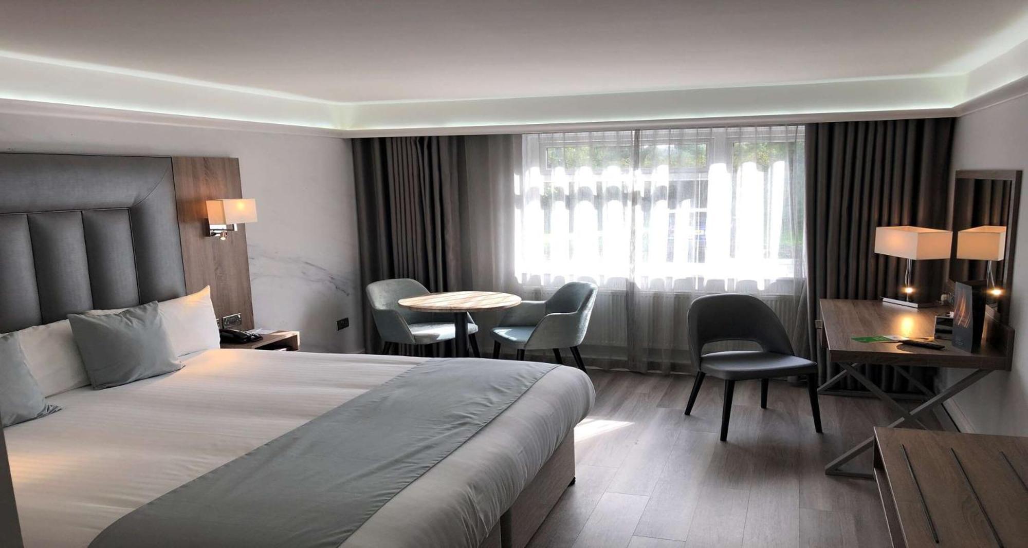 Best Western Premier Heronston Hotel & Spa 브리젠드 외부 사진