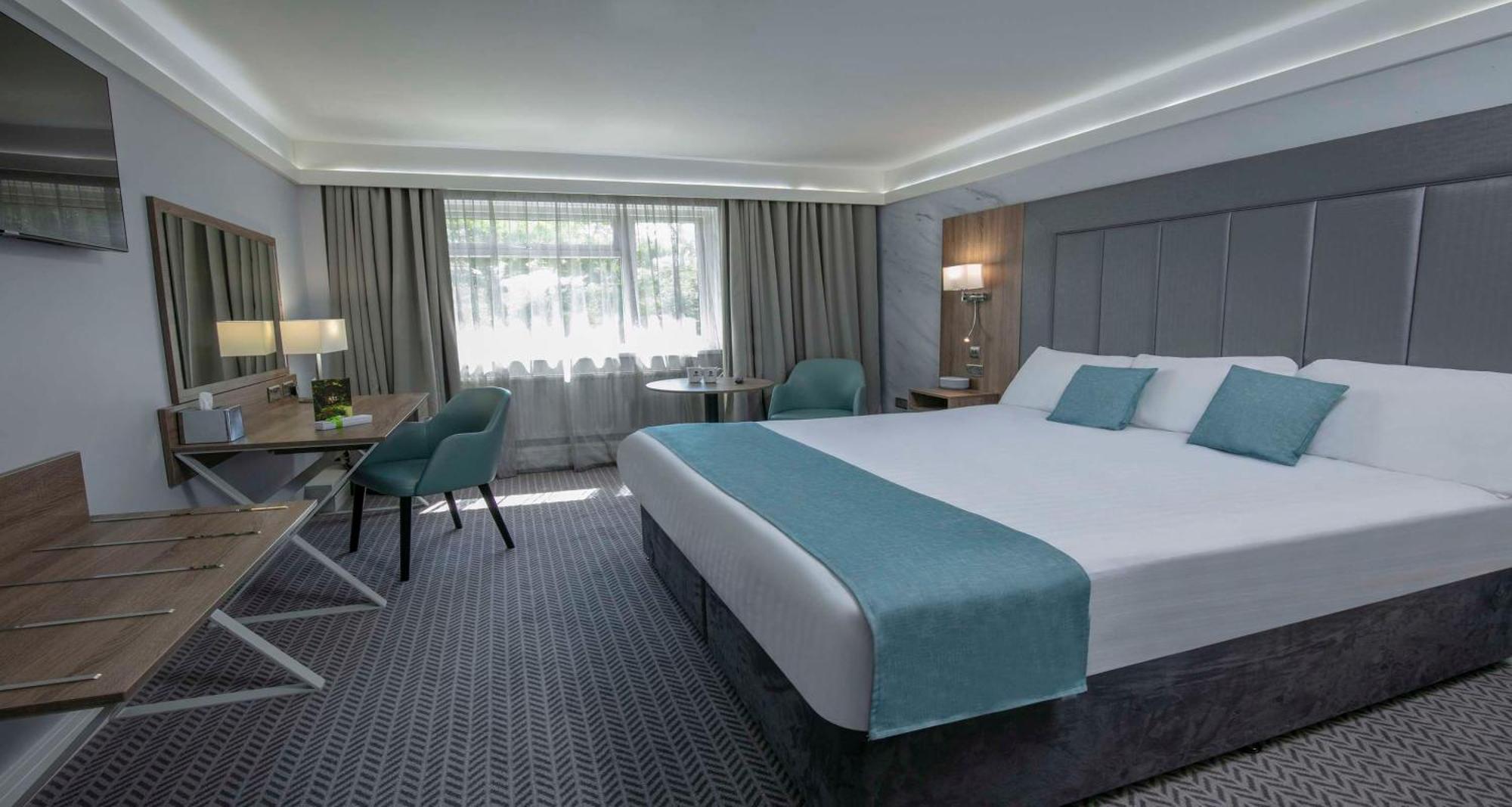 Best Western Premier Heronston Hotel & Spa 브리젠드 외부 사진